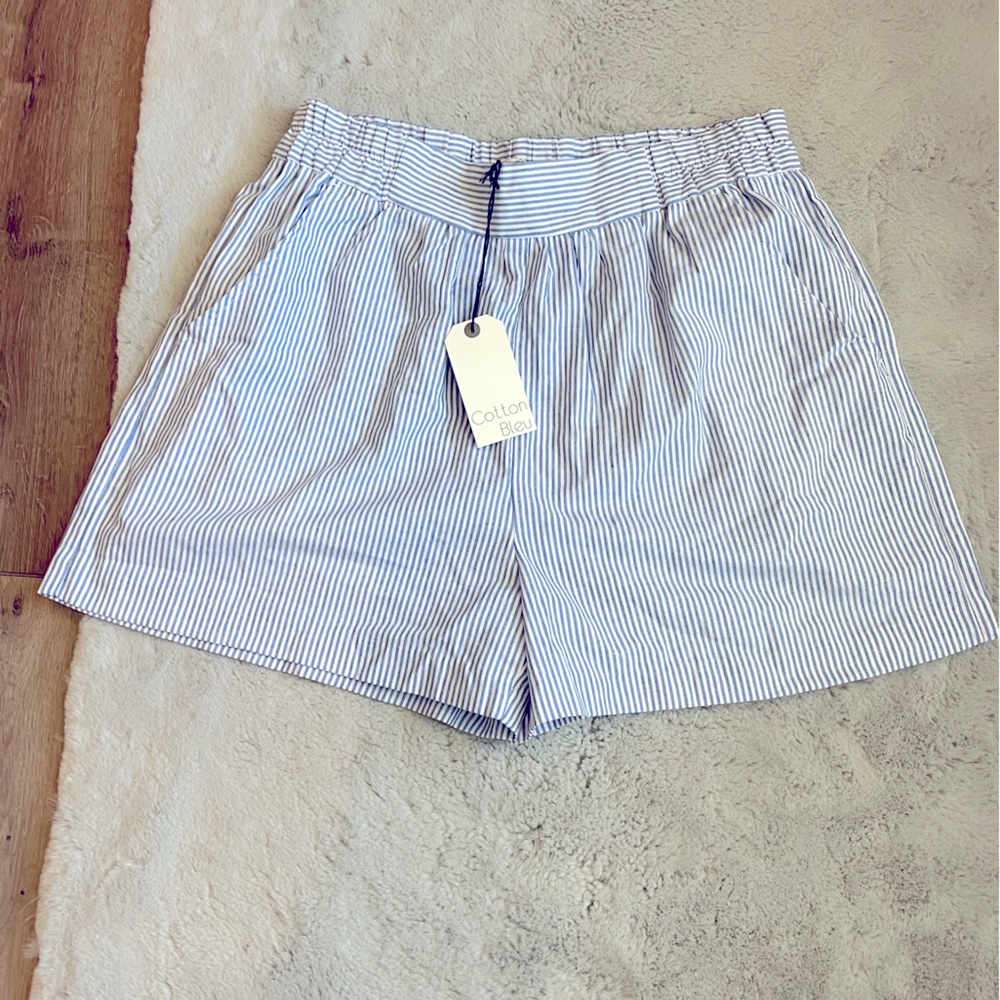 NWT Blue and White Micro Striped Shorts